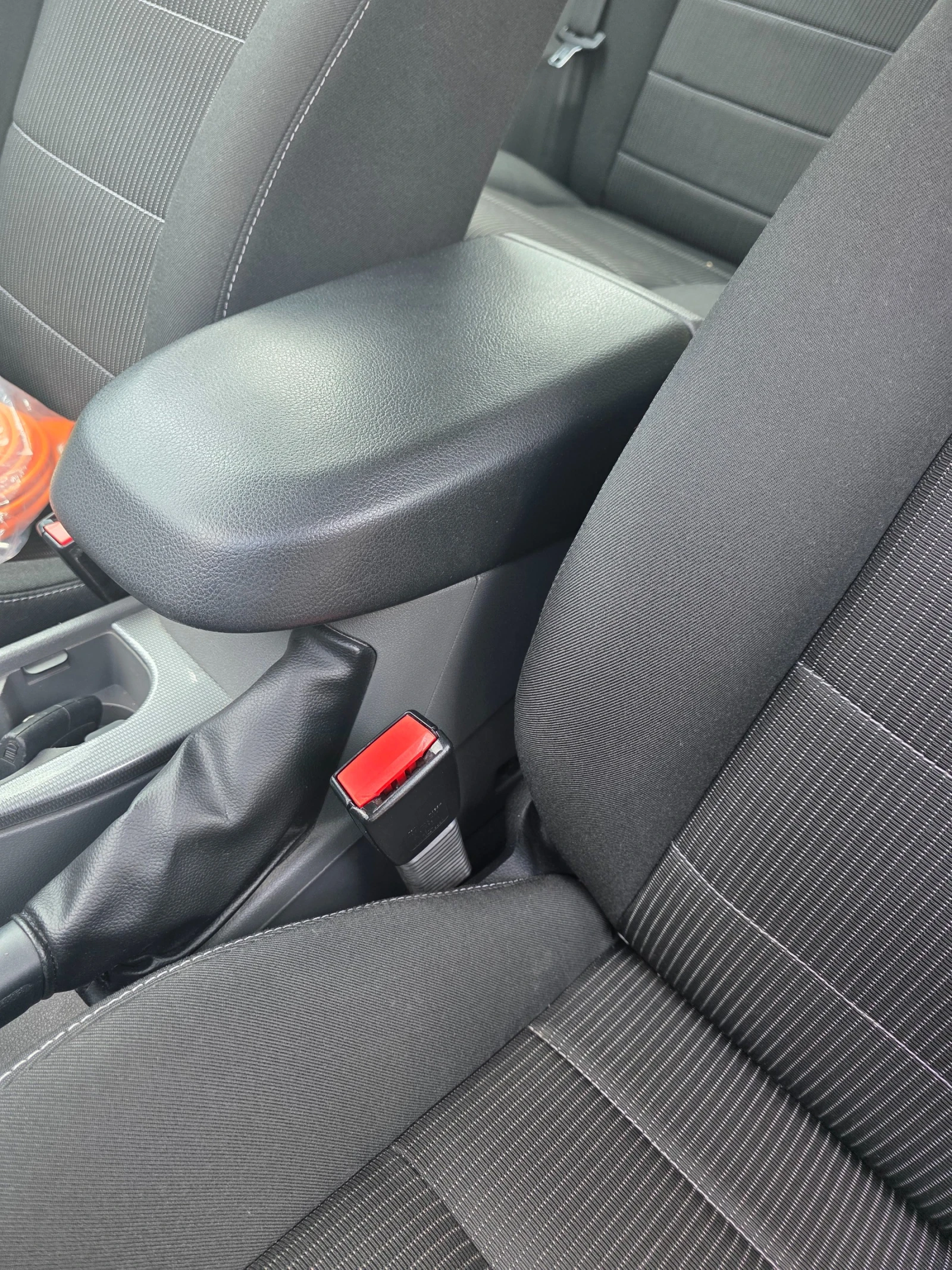 Ford Focus 1.6 - изображение 9