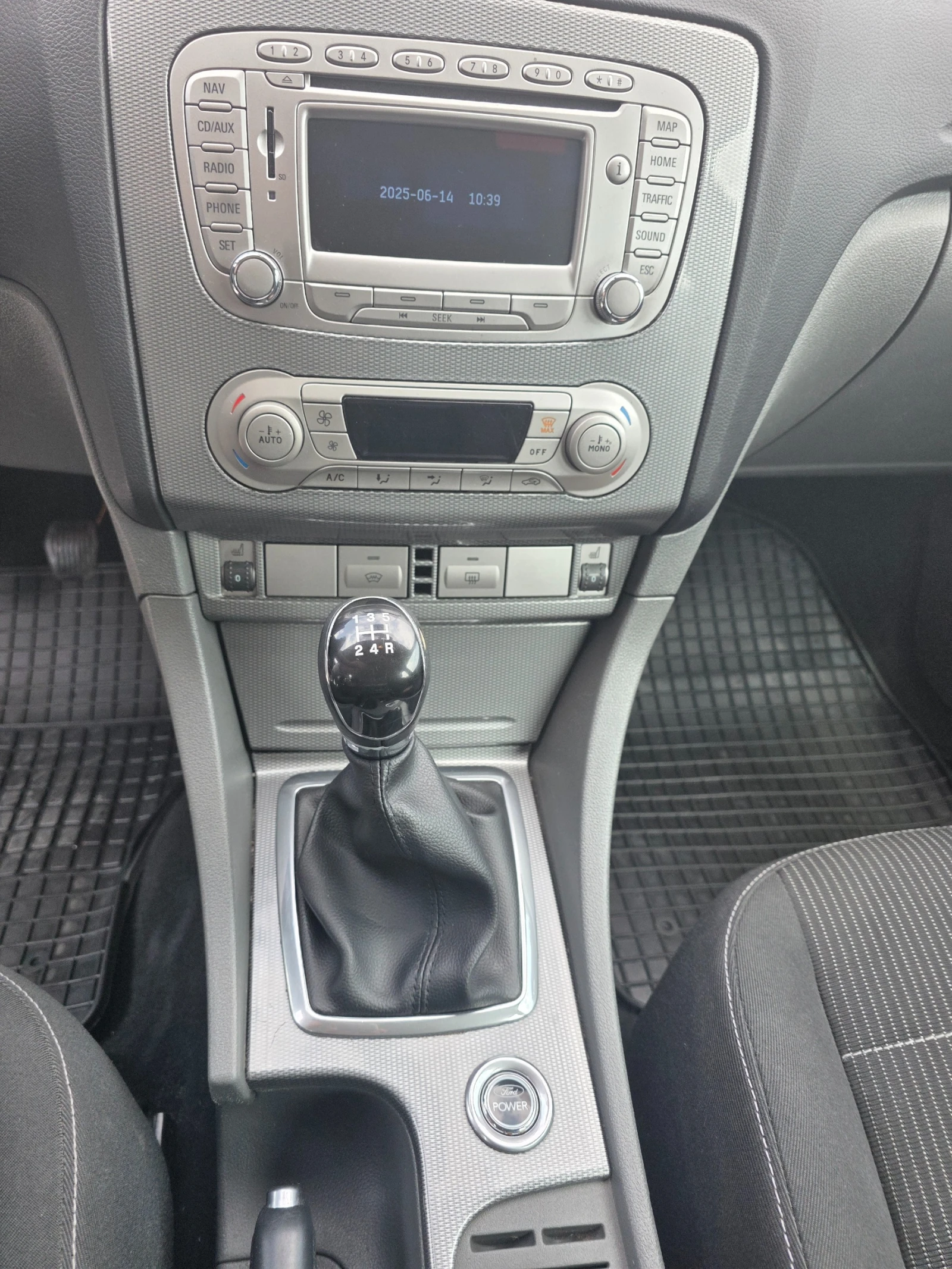 Ford Focus 1.6 - изображение 10
