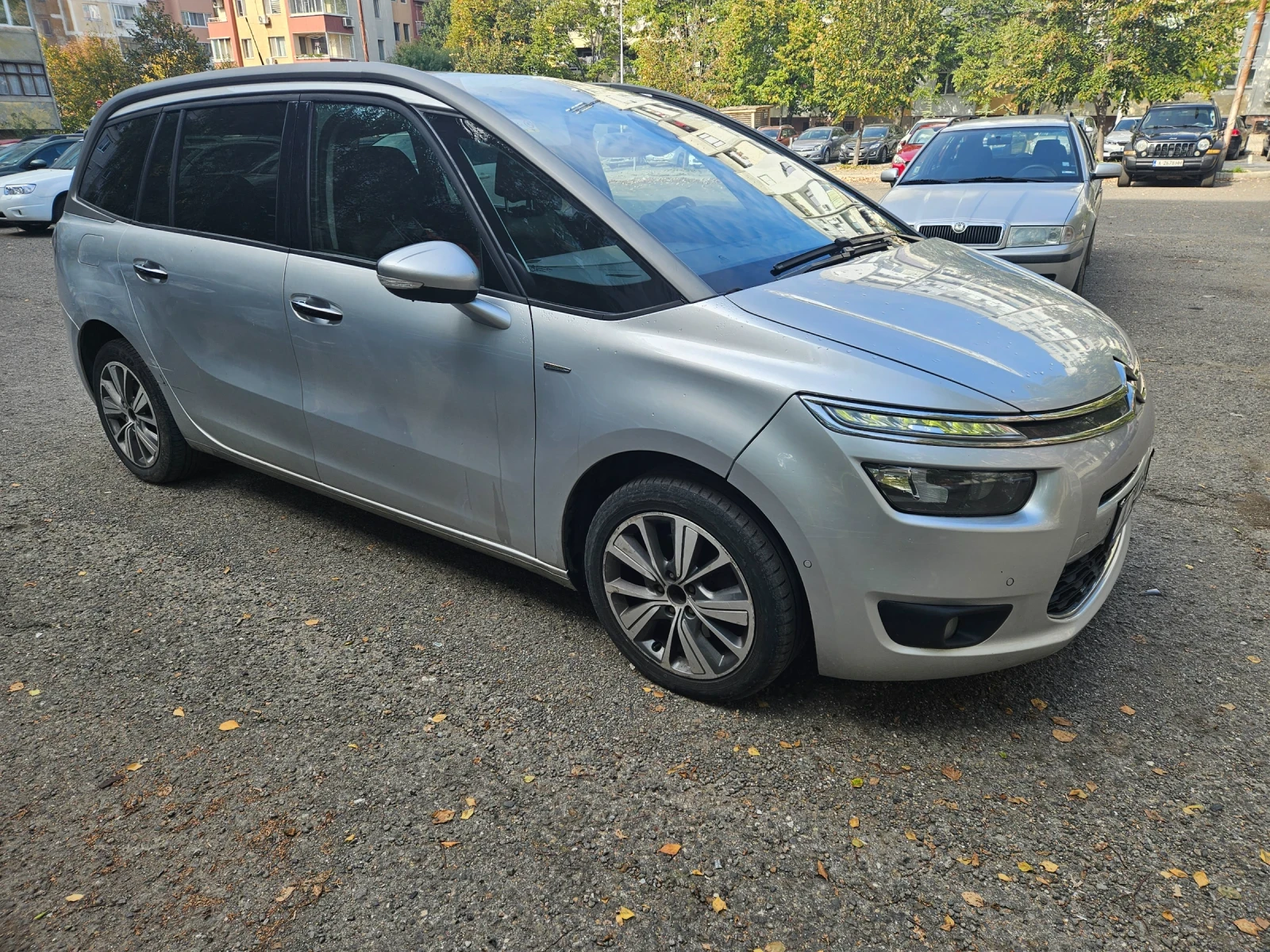 Citroen Grand C4 Picasso 2.0 EXCLUSiVE  - изображение 3