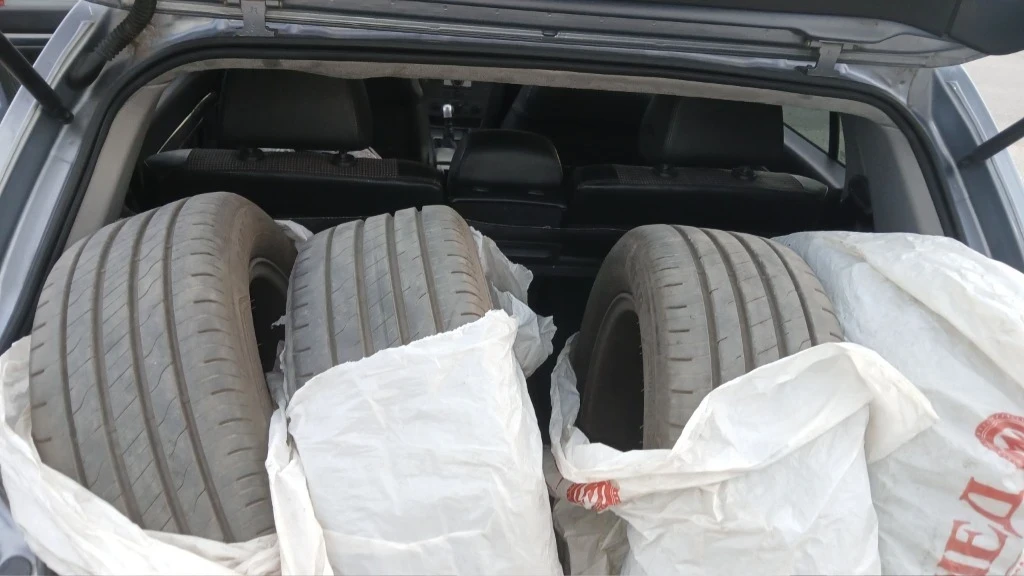 Opel Signum 2.0ДТИ, снимка 11 - Автомобили и джипове - 53879894