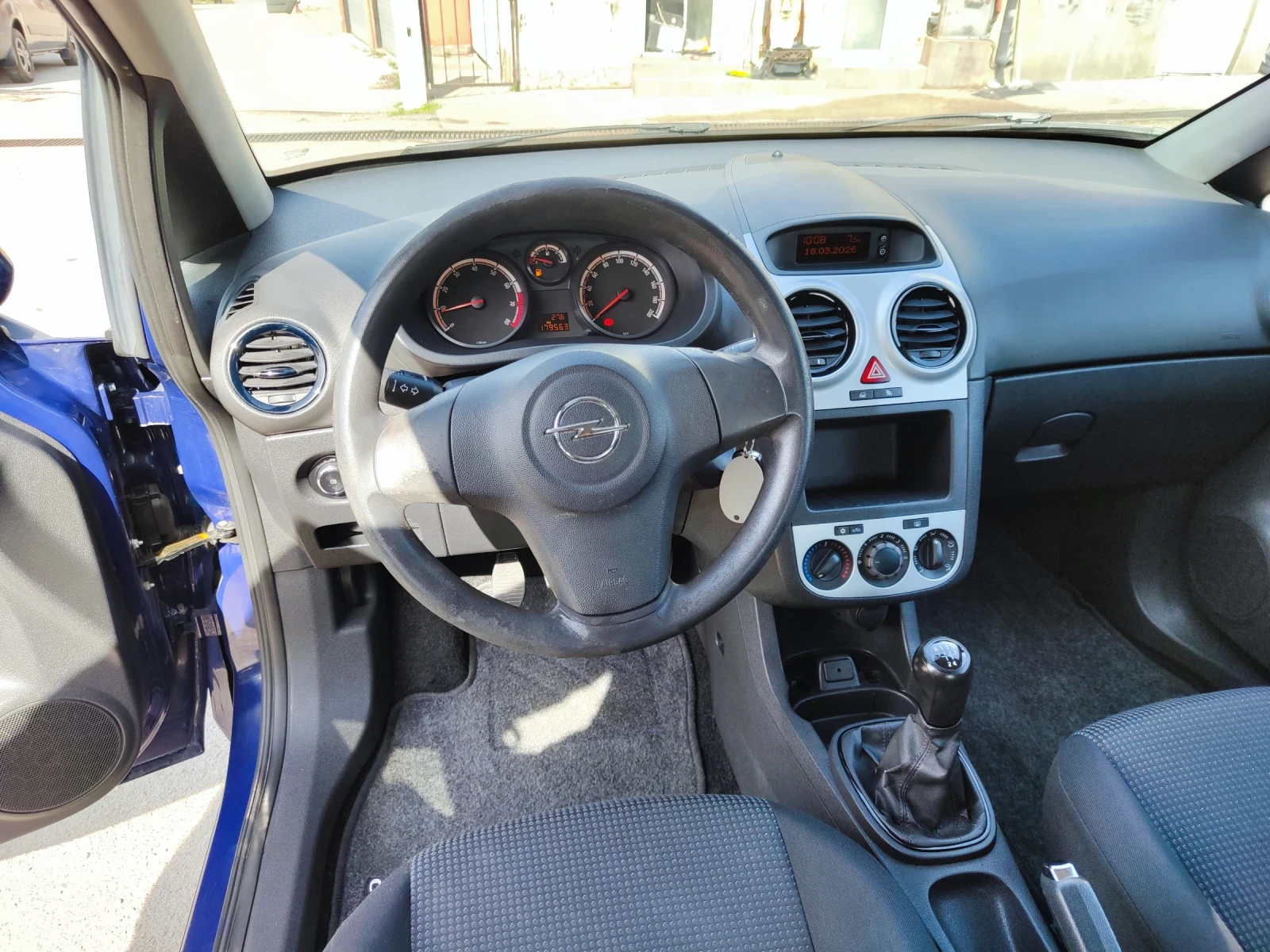 Opel Corsa, снимка 11 - Автомобили и джипове - 53886004