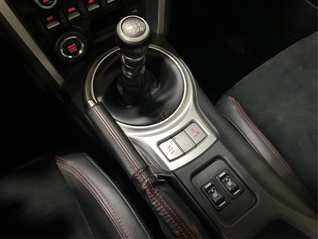 Subaru BRZ * АвтоКредит * (ЦЕНА ДО БГ), снимка 15 - Автомобили и джипове - 53977284