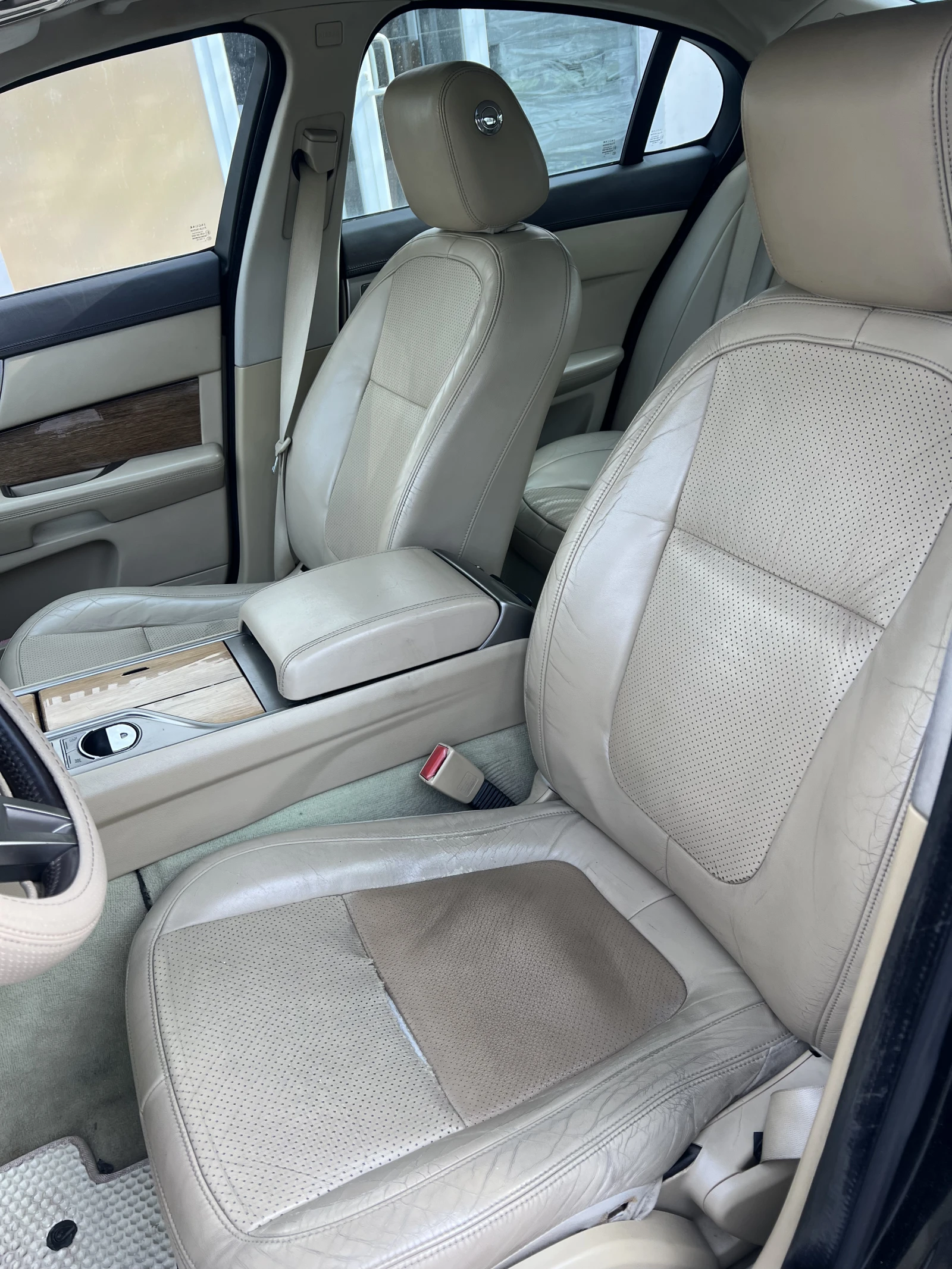 Jaguar Xf  3.0 Premium Luxury, снимка 9 - Автомобили и джипове - 53978534