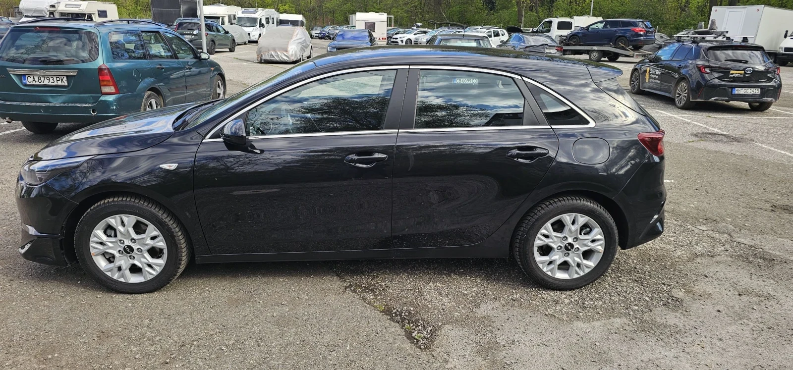 Kia Ceed 1.5-GDI Автомат Хечбег 2800км , снимка 4 - Автомобили и джипове - 54309027