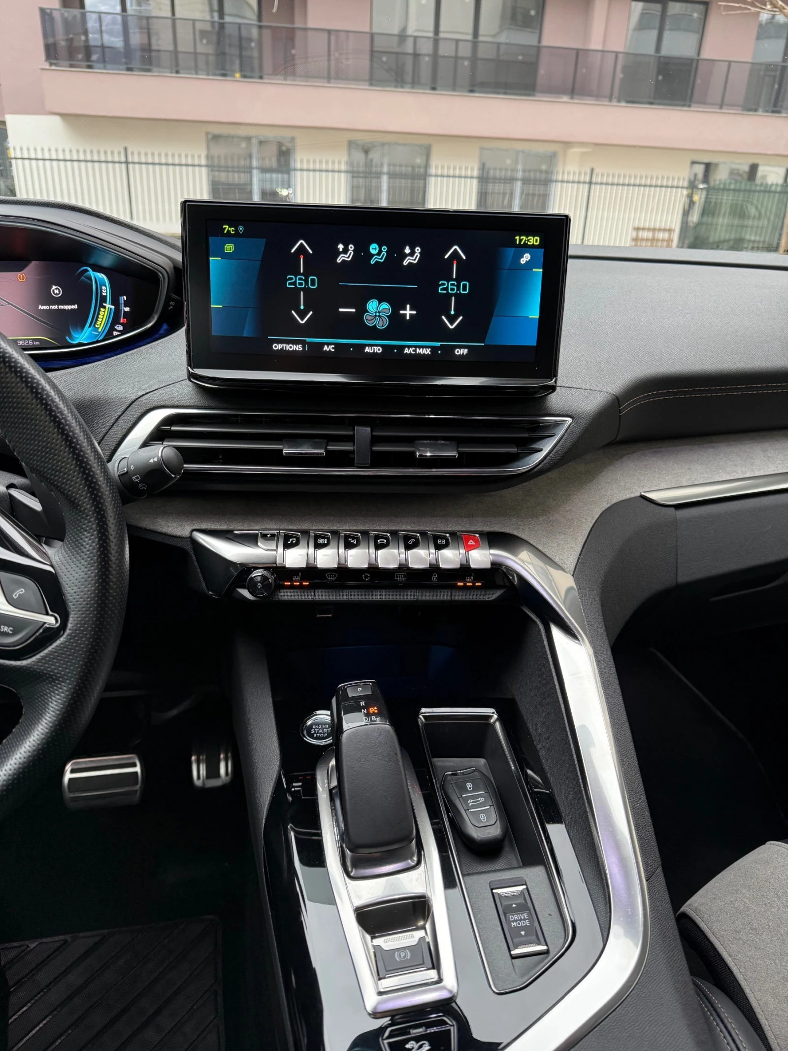 Peugeot 3008 GT Hybrid4 300 e-EAT8 / Hybrid4 300, снимка 12 - Автомобили и джипове - 54391591