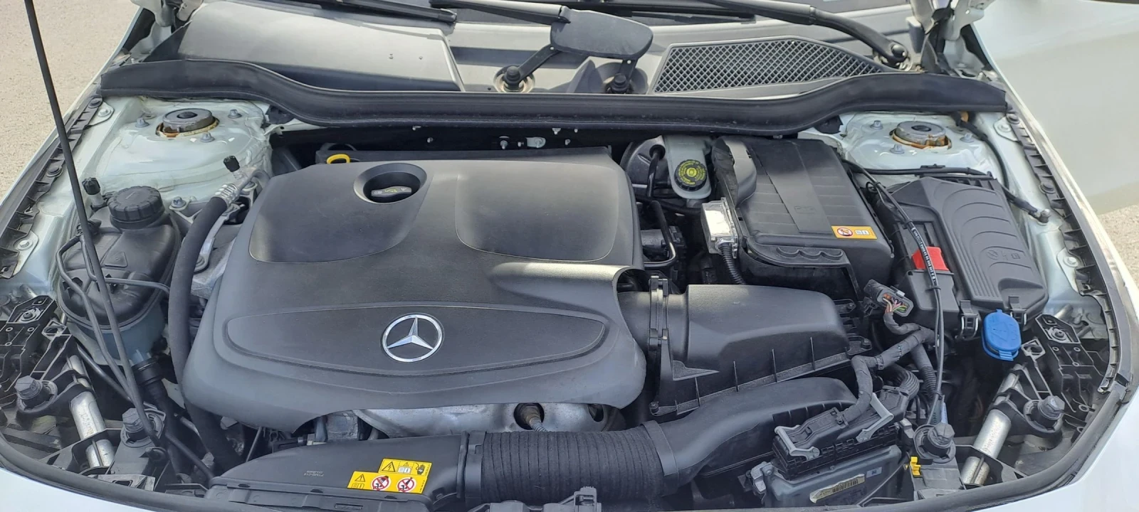 Mercedes-Benz CLA 250, снимка 5 - Автомобили и джипове - 54709356