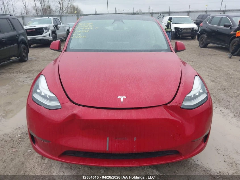 Tesla Model Y Лонг Рейндж 4x4 термопомпа, снимка 11 - Автомобили и джипове - 54721731