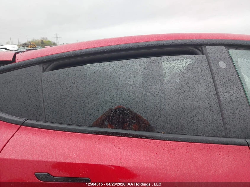 Tesla Model Y Лонг Рейндж 4x4 термопомпа, снимка 8 - Автомобили и джипове - 54721731
