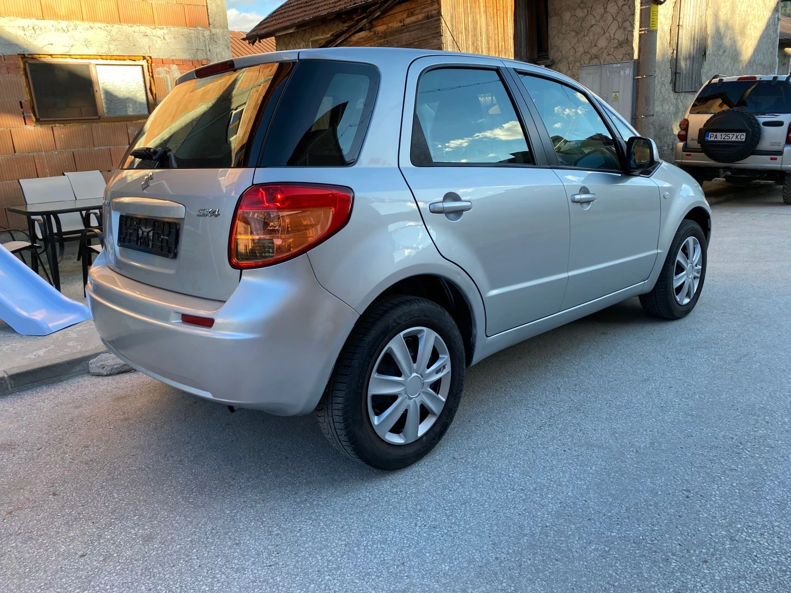 Suzuki SX4 1.5i TOP, снимка 7 - Автомобили и джипове - 54917780