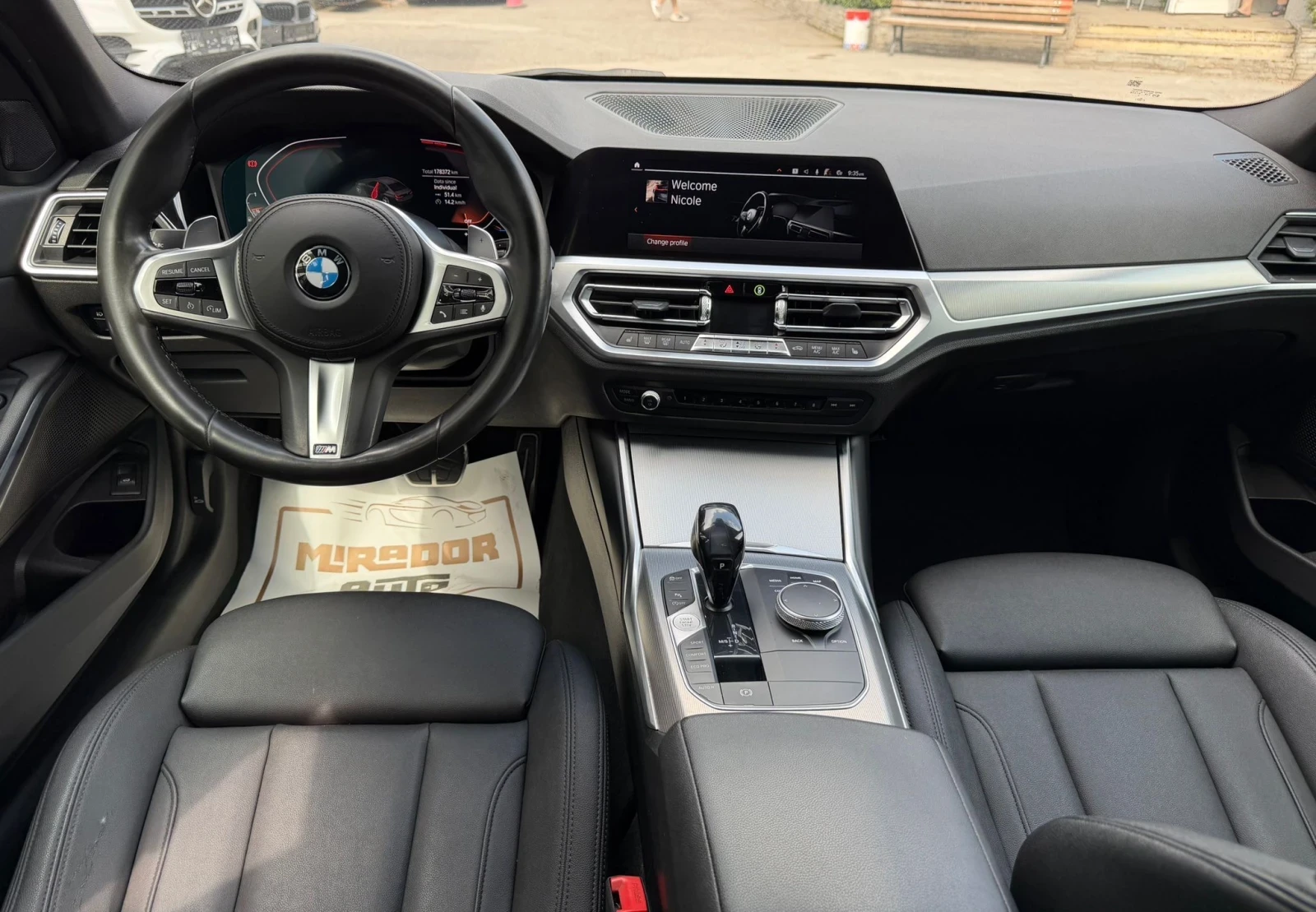 BMW 330 xDrive M-Pack, снимка 10 - Автомобили и джипове - 55015862