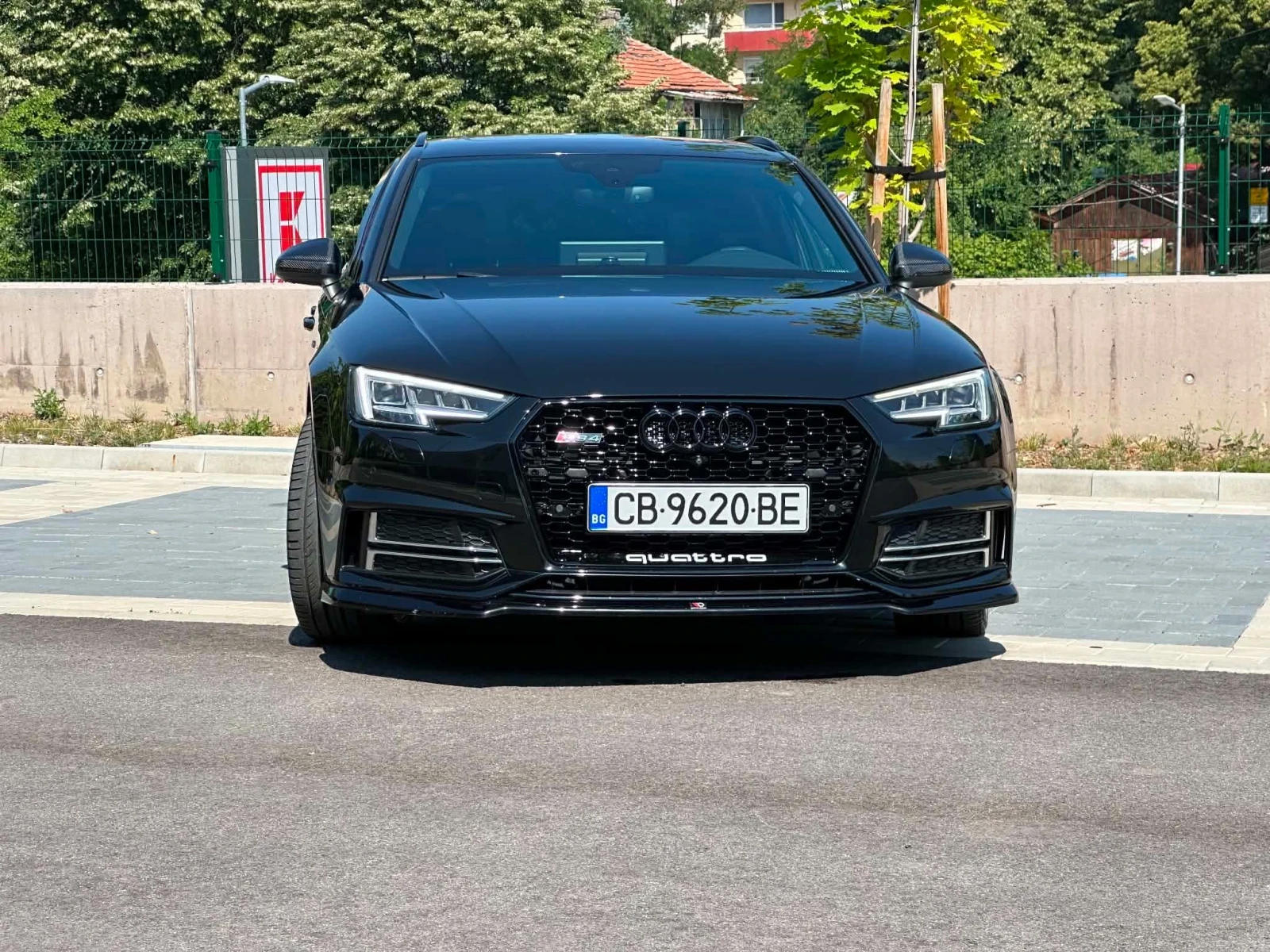 Audi A4 2.0TFSI, снимка 3 - Автомобили и джипове - 55329453