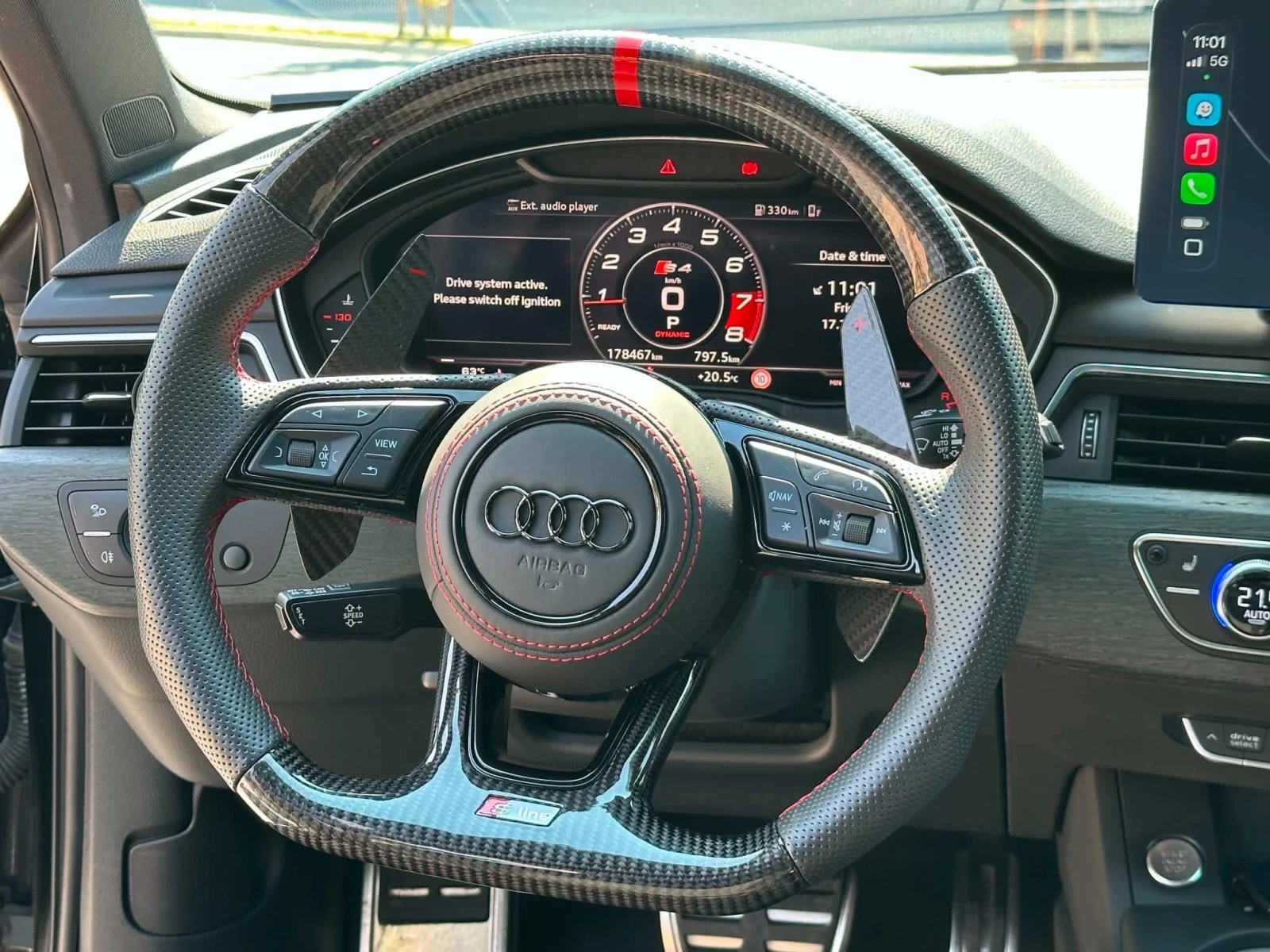 Audi A4 2.0TFSI, снимка 10 - Автомобили и джипове - 55329453