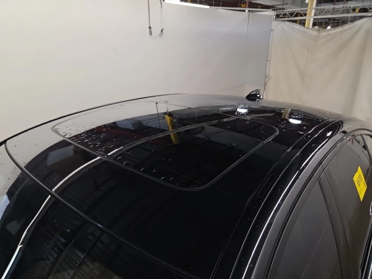 BMW 750 AWD* 93 000 KM * FULL EXTRAS, снимка 14 - Автомобили и джипове - 55559359