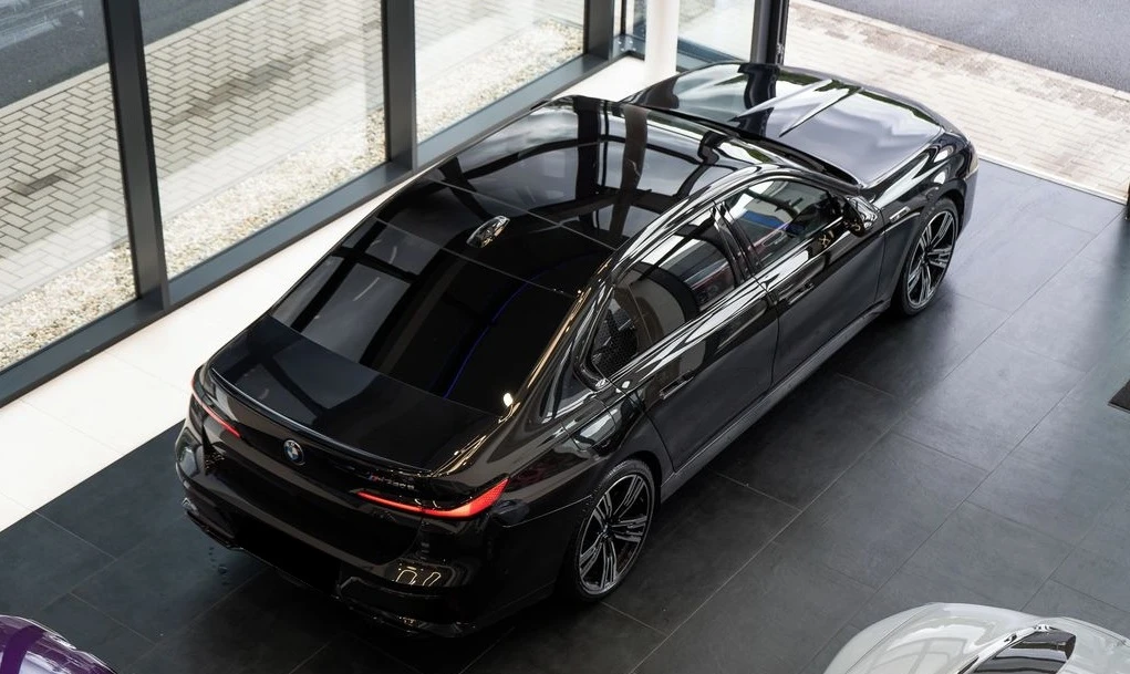 BMW 760 e xDrive M-Sport Plug-in Hybrid, снимка 4 - Автомобили и джипове - 55624455