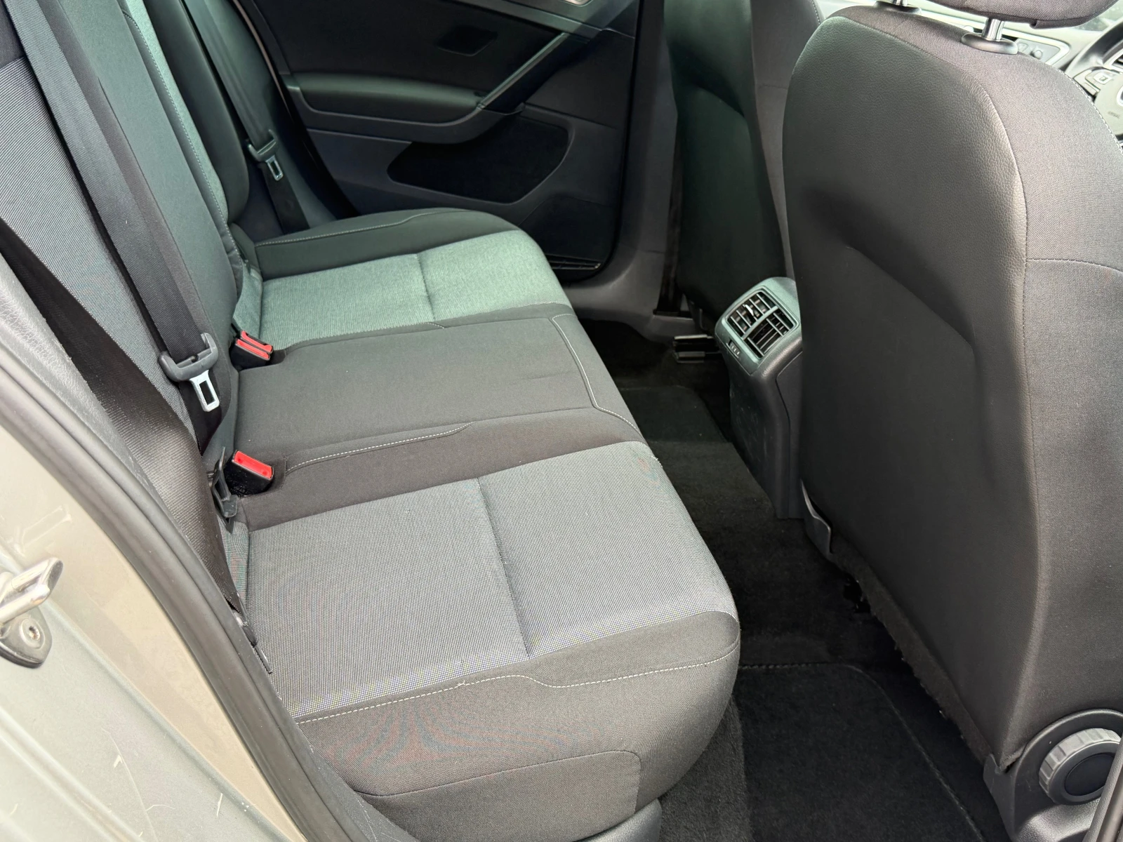 VW Golf Barter , снимка 14 - Автомобили и джипове - 55731589