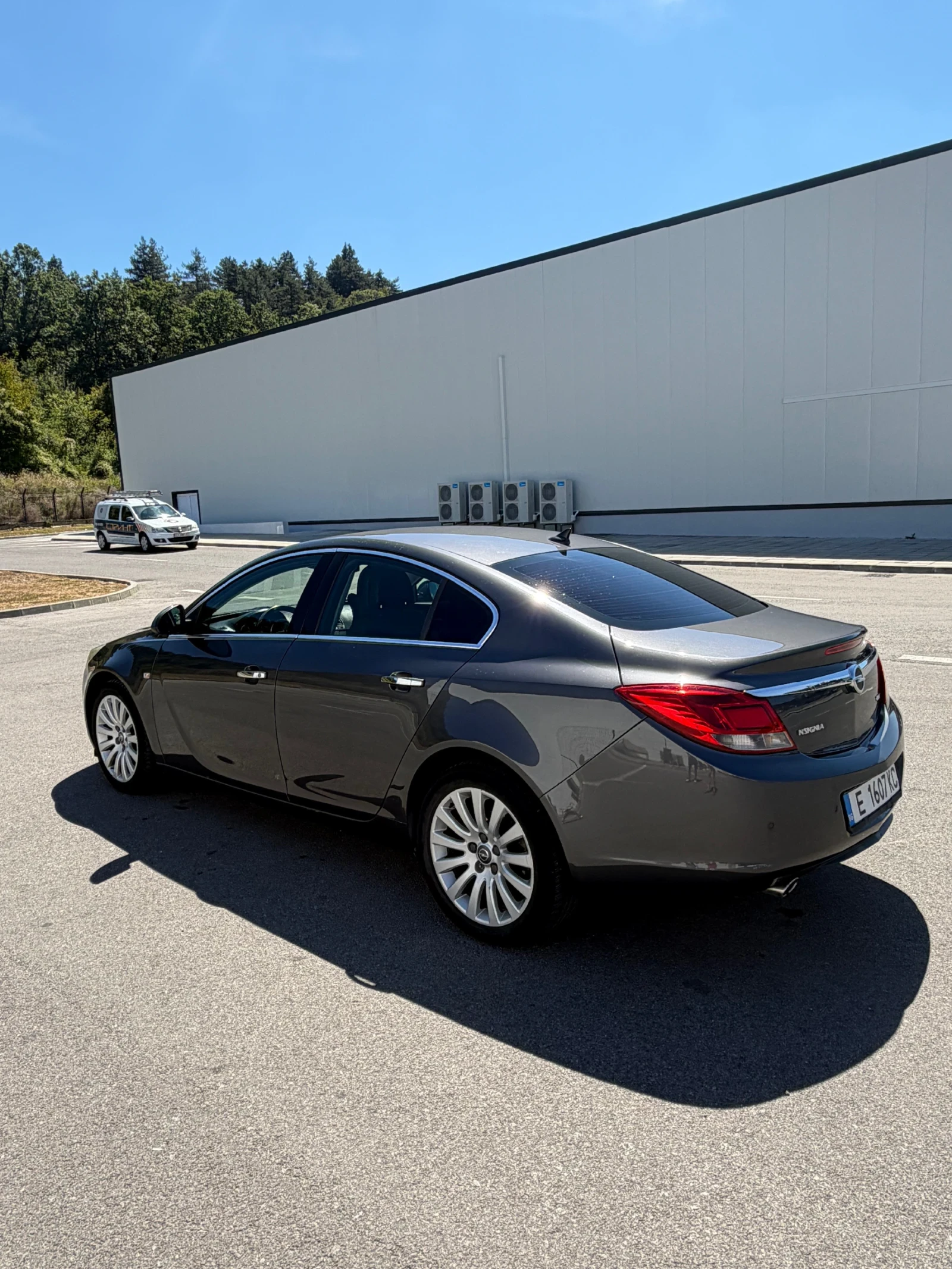 Opel Insignia 2000 дизел, снимка 6 - Автомобили и джипове - 55790889