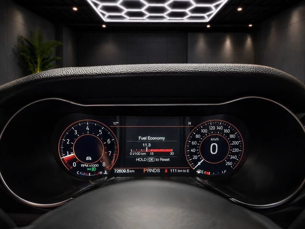Ford Mustang ECOBOOST PREMIUM| CONVERTIBLE| 310HP| LED| REAR CA | Mobile.bg � ����������� 9