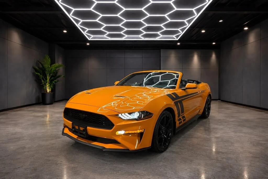 Ford Mustang ECOBOOST PREMIUM| CONVERTIBLE| 310HP| LED| REAR CA | Mobile.bg � ����������� 3