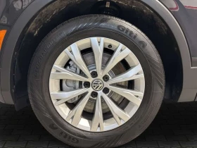 VW Tiguan * S 4MOTION / Clean Carfax / Back Up Camera / Heat | Auto.bg — изображение 11
