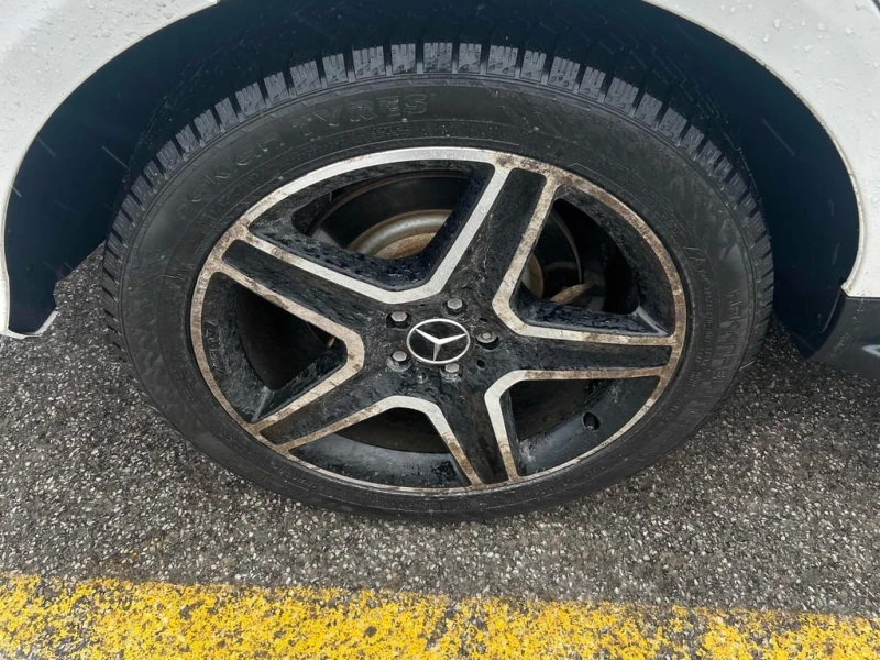 Mercedes-Benz GLE * AMG 43 * CARFAX * БЕЗ ПЪРВОНАЧАЛНА ВНОСКА, снимка 15 - Автомобили и джипове - 52852144