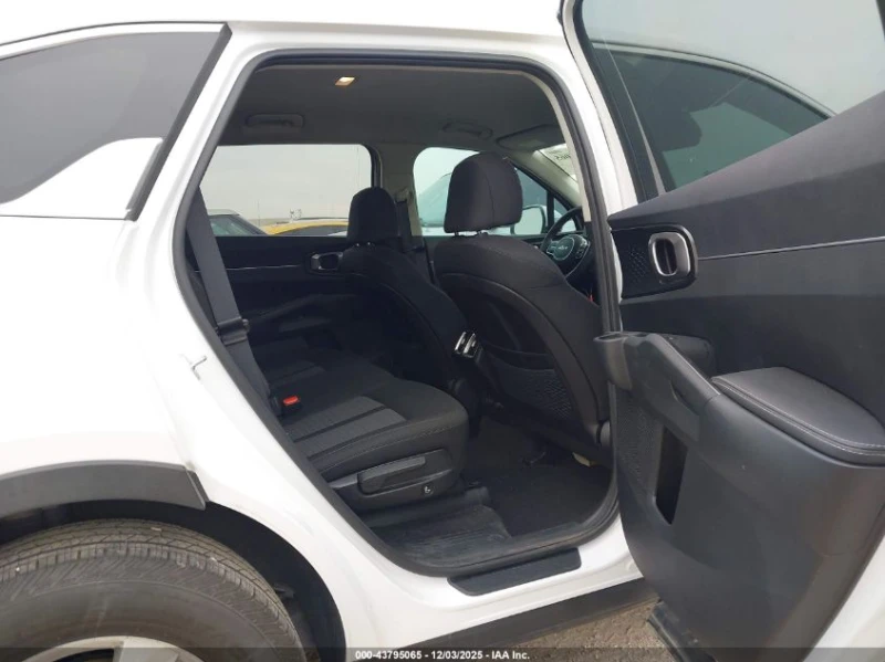 Kia Sorento LX, снимка 8 - Автомобили и джипове - 53309815