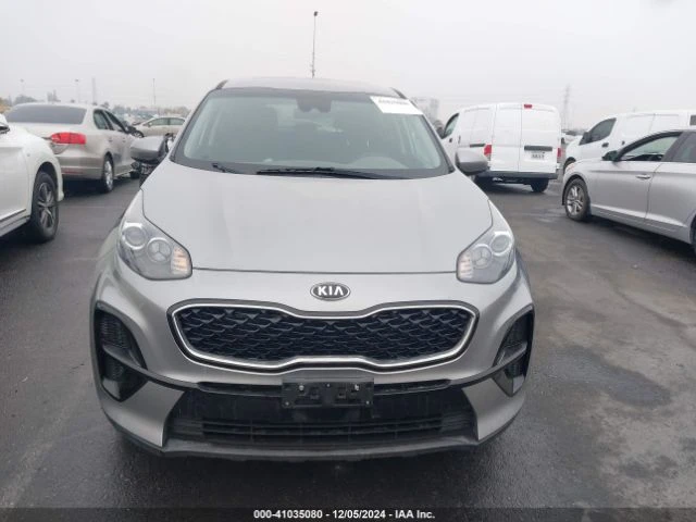 Kia Sportage LX, Налична сервизна , Минимална щета!, снимка 2 - Автомобили и джипове - 48743481