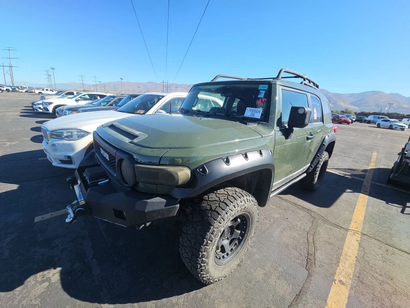 Toyota Fj cruiser 2011 Toyota FJ Cruiser wRear Doors - 34900 лв. / 17844.09 € - 26998340 1