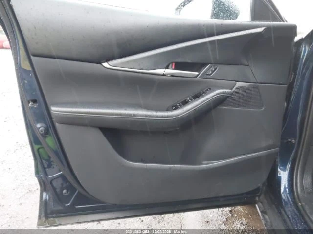 Mazda CX-30 2.5 S, снимка 13 - Автомобили и джипове - 53381714