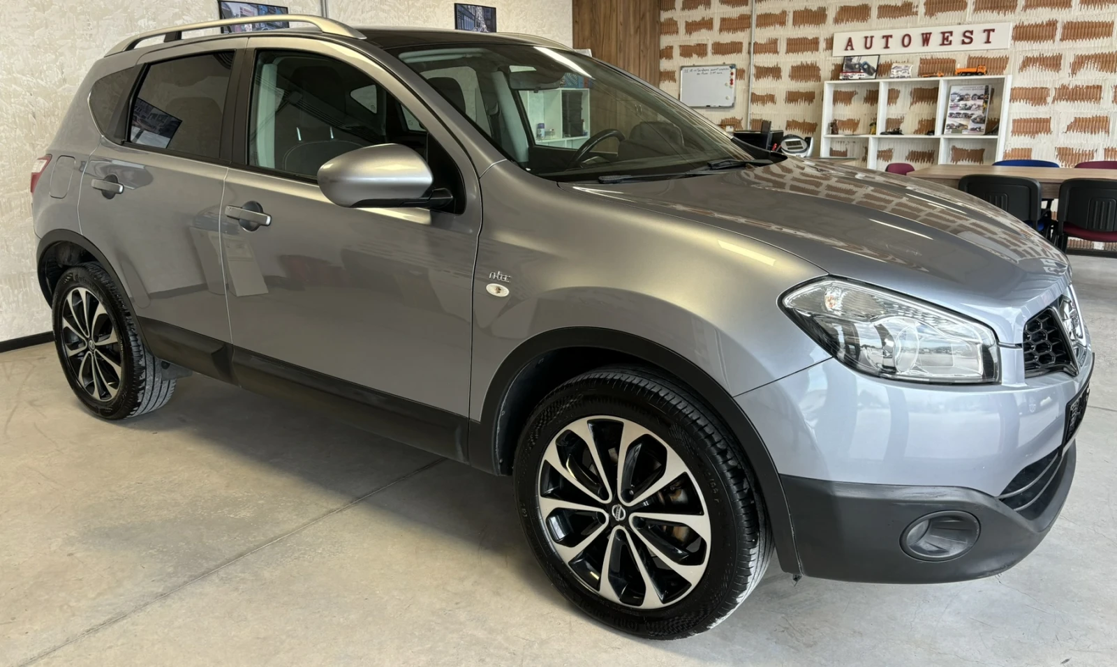 Nissan Qashqai N-TEC 1.6dCi - изображение 2