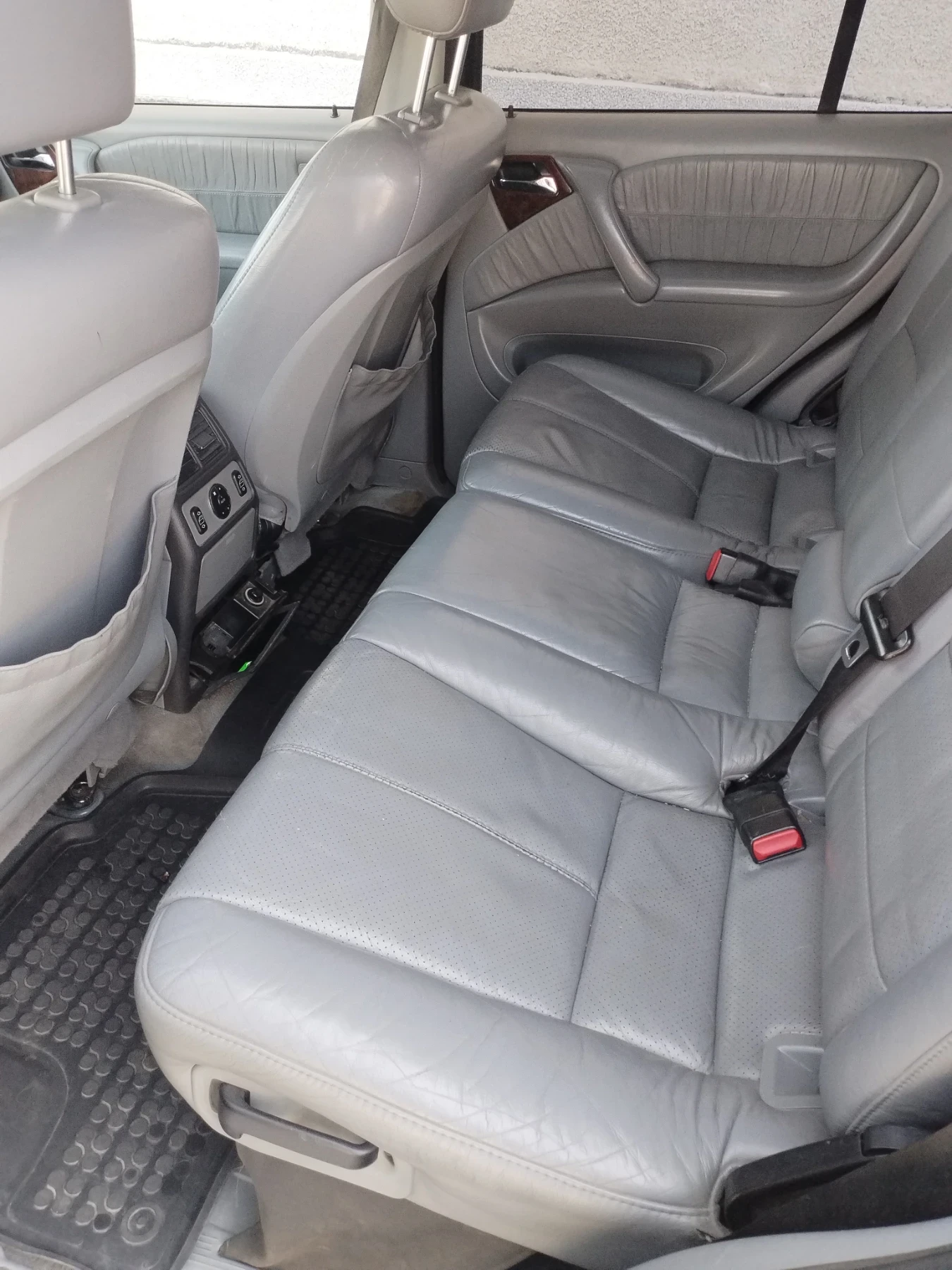 Mercedes-Benz ML 270  - изображение 9