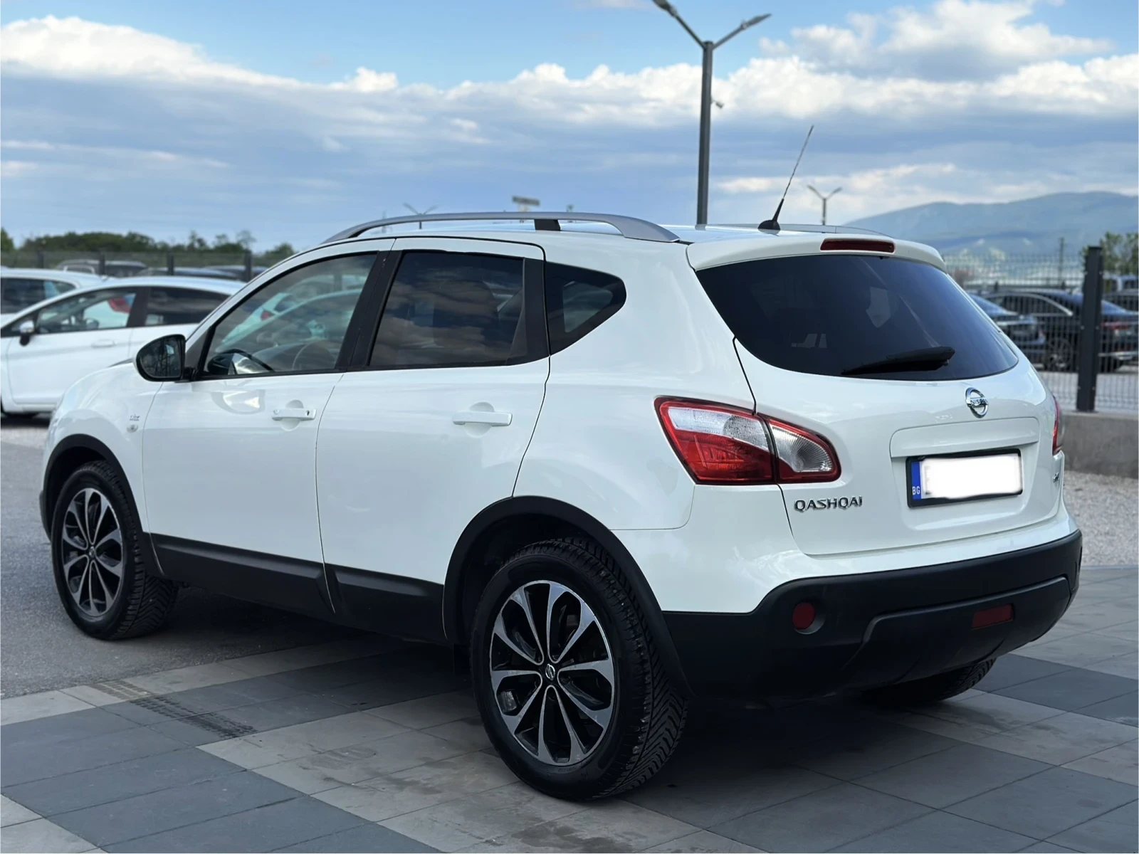 Nissan Qashqai 2.0d 150к.с. АВТОМАТ - изображение 4