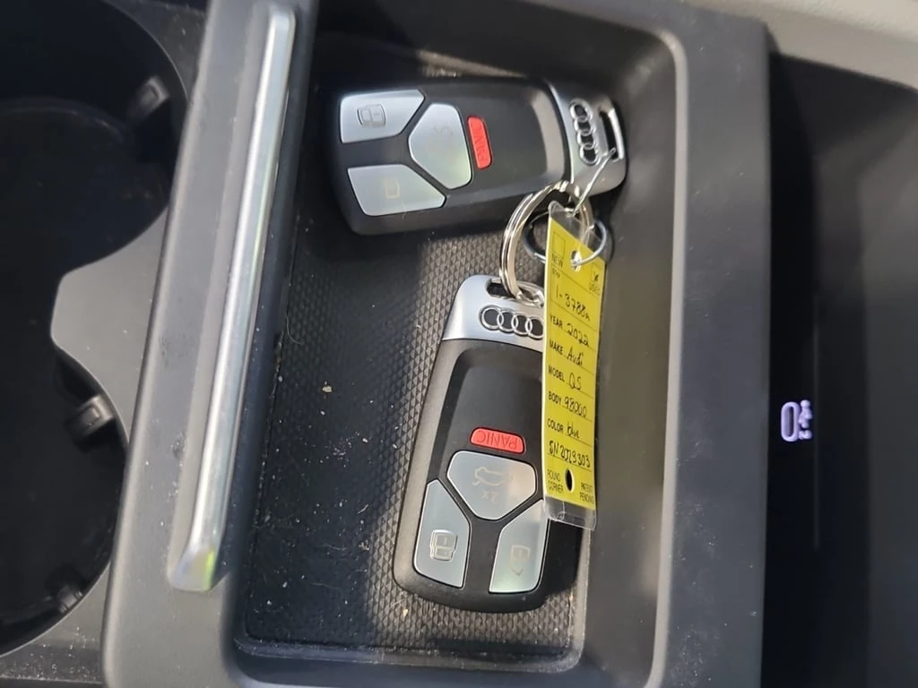 Audi Q5 * PROGRESSIV * CARFAX *    | Mobile.bg   11