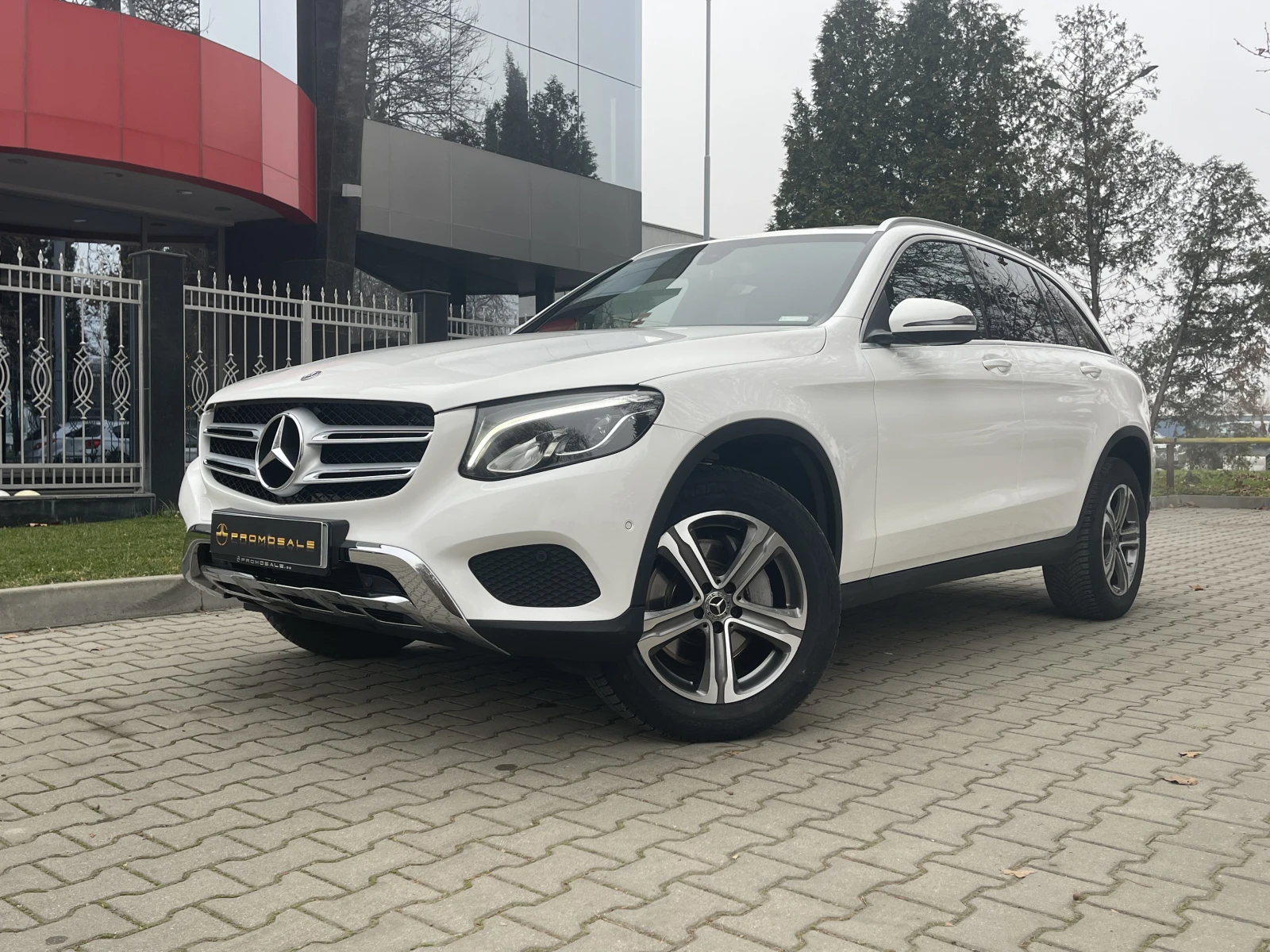 Mercedes-Benz GLC 250 4M* Offroad* ChromeLine* CruisControl | Mobile.bg � ����������� 1
