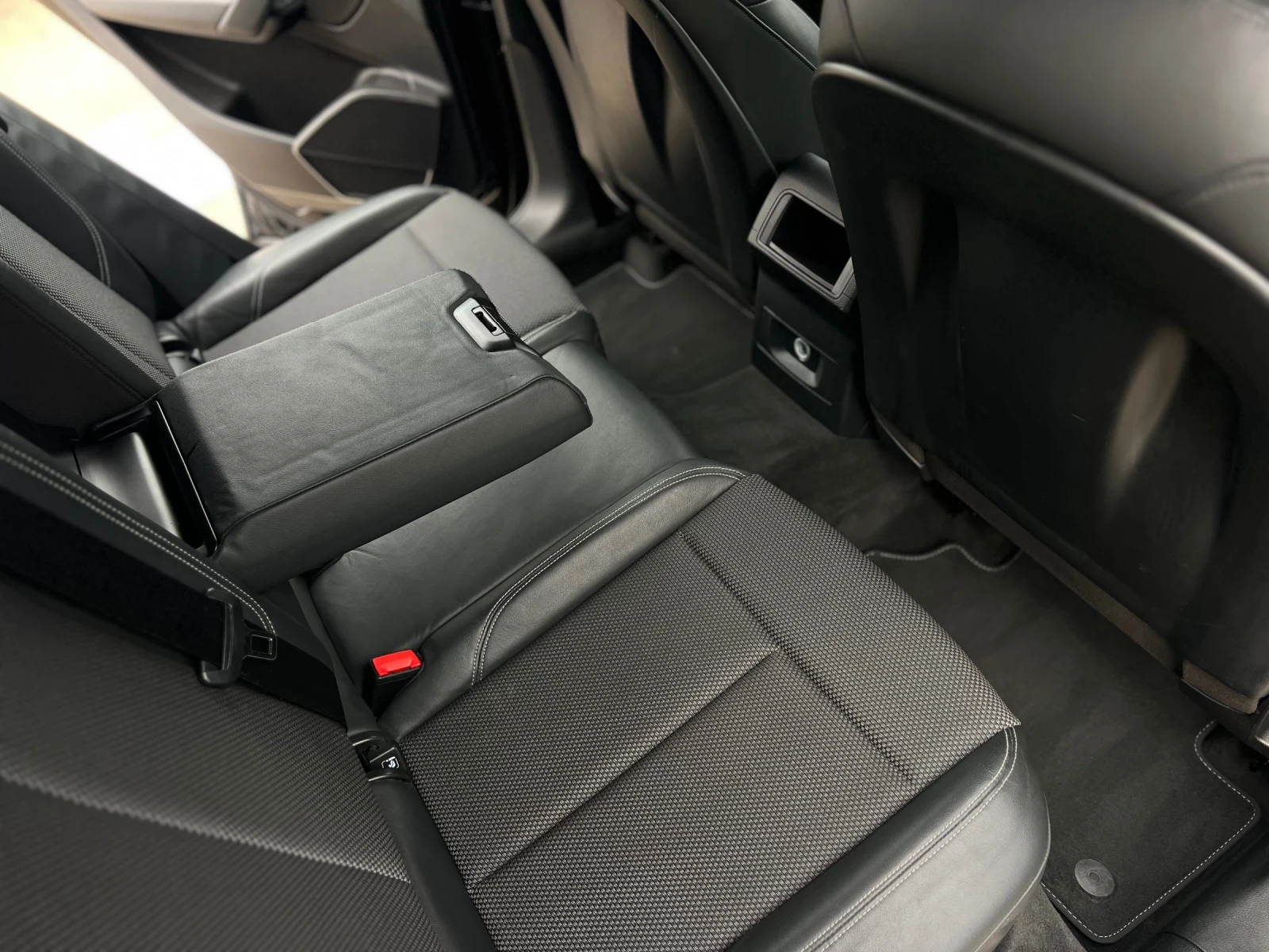 Audi Q5, снимка 15 - Автомобили и джипове - 53710201