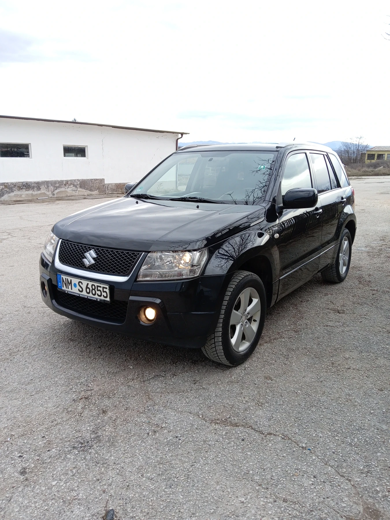 Suzuki Grand vitara 1.9 дизел напълно обслужен, снимка 2 - Автомобили и джипове - 54446511