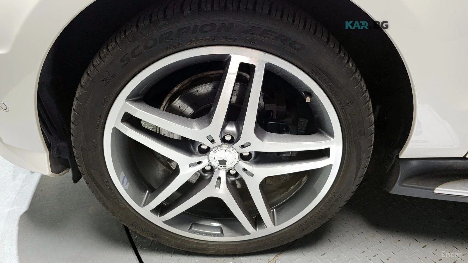 Mercedes-Benz ML 350 AMG LINE/4MATIC/KEYLESS/PANO/LANE DEPARTURE, снимка 5 - Автомобили и джипове - 54763133