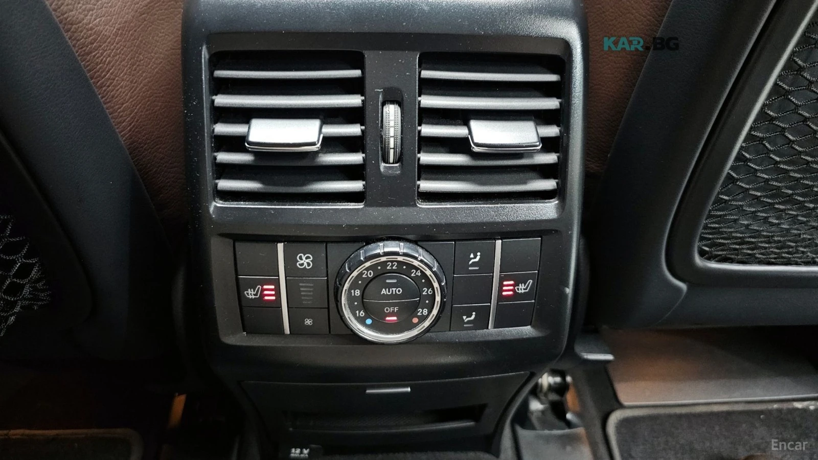 Mercedes-Benz ML 350 AMG LINE/4MATIC/KEYLESS/PANO/LANE DEPARTURE, снимка 15 - Автомобили и джипове - 54763133
