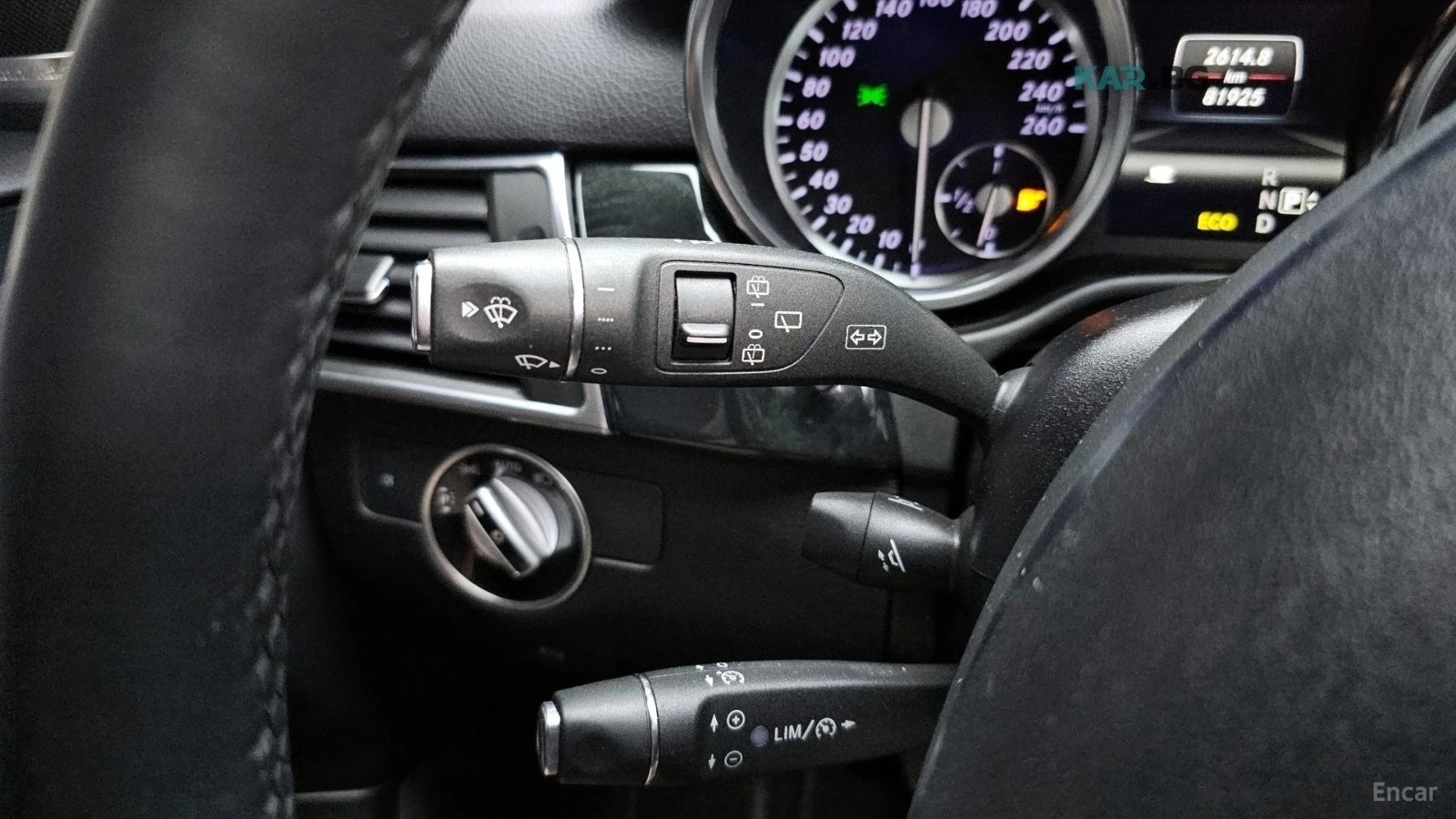Mercedes-Benz ML 350 AMG LINE/4MATIC/KEYLESS/PANO/LANE DEPARTURE, снимка 9 - Автомобили и джипове - 54763133
