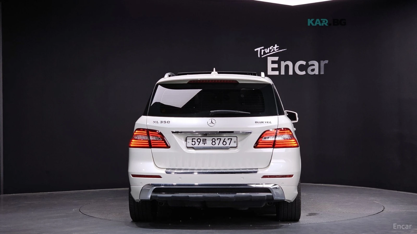 Mercedes-Benz ML 350 AMG LINE/4MATIC/KEYLESS/PANO/LANE DEPARTURE, снимка 4 - Автомобили и джипове - 54763133