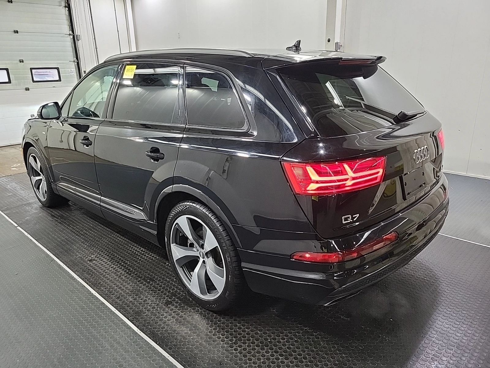 Audi Q7 TECHNIK * HEAD UP * 6+ 1 * BLIND SPOT * CARFAX * , снимка 4 - Автомобили и джипове - 54793822