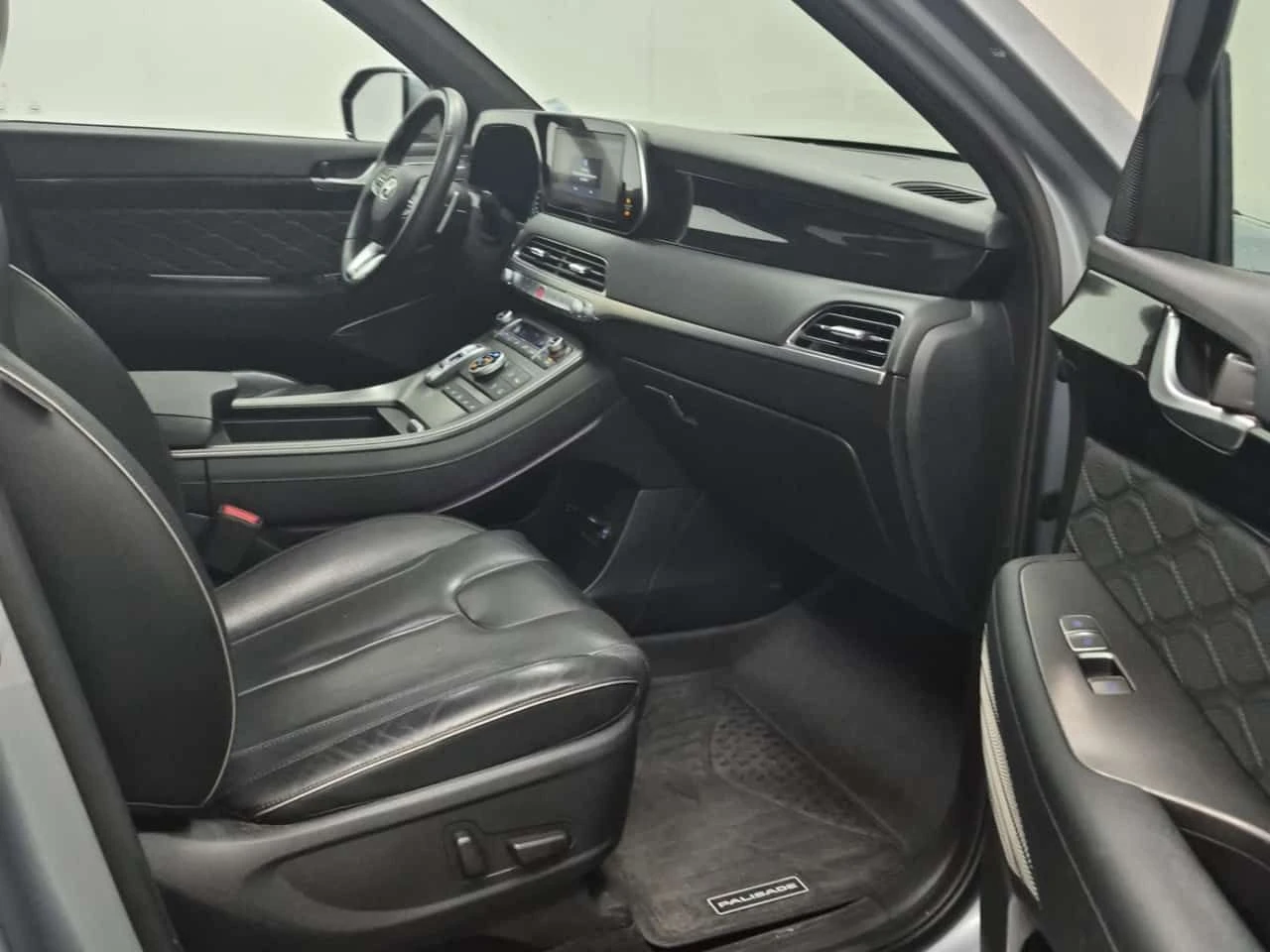 Hyundai Palisade * Ultimate * CARFAX * БЕЗ ПЪРВОНАЧАЛНА ВНОСКА, снимка 17 - Автомобили и джипове - 54942242
