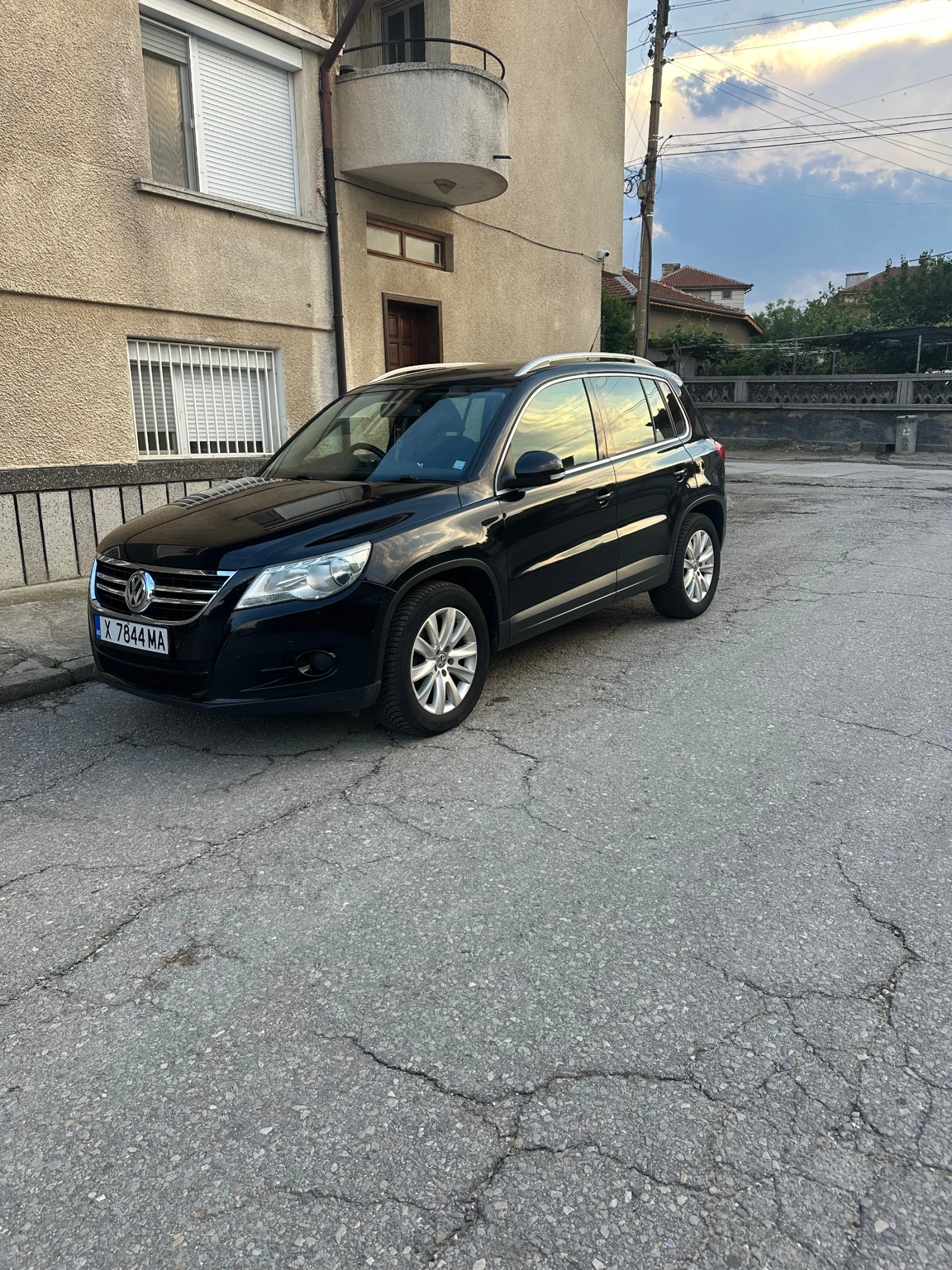 VW Tiguan 2.0TDI 140 к Automatic 4motion, снимка 7 - Автомобили и джипове - 55063678
