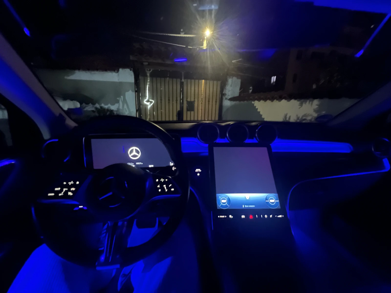 Mercedes-Benz GLC 220 4MATIC, снимка 12 - Автомобили и джипове - 55611119