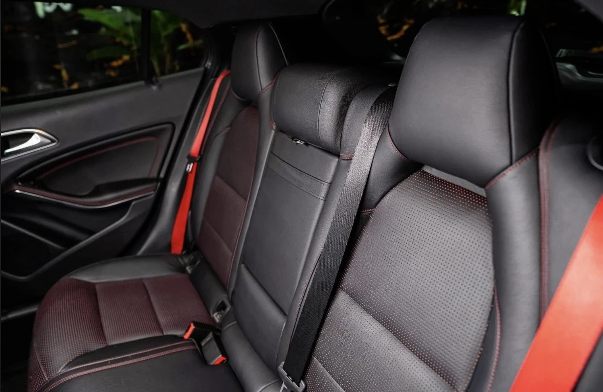 Mercedes-Benz GLA 45 AMG EDITION ONE MILTEK LED H&K ЛИЗИНГ 100%, снимка 15 - Автомобили и джипове - 56175913