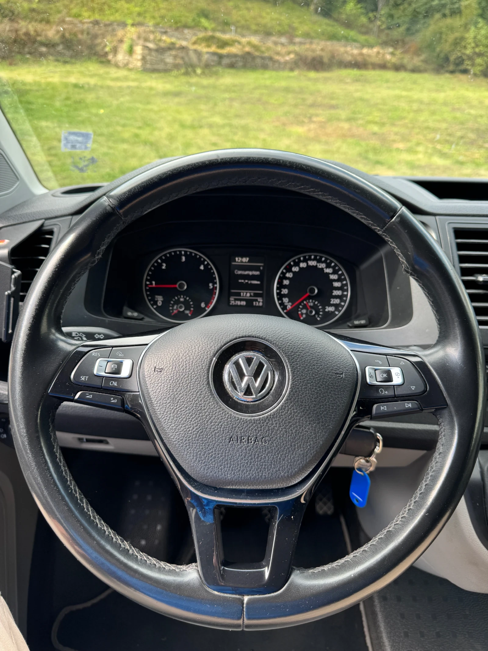 VW T6 2.0 TDI 9 местен, снимка 6 - Бусове и автобуси - 56273467