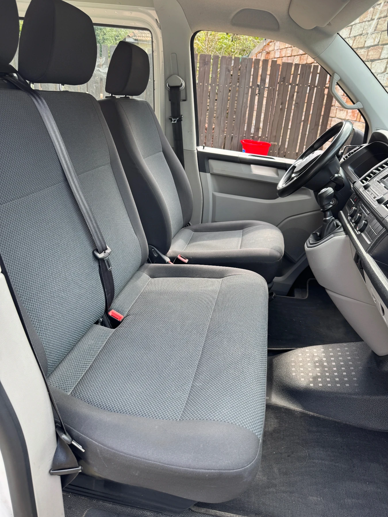 VW T6 2.0 TDI 9 местен, снимка 8 - Бусове и автобуси - 56273467