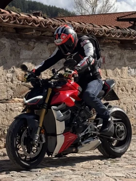 Ducati Streetfighter 1299 V4S | Mobile.bg    16