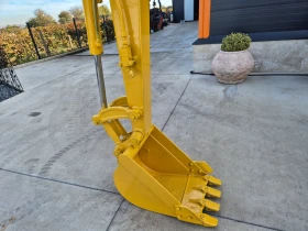 Багер Komatsu PC30MR / ИЗВОДИ ЗА ЧУК / 3 тонен / ПЕРФЕКТЕН !, снимка 9