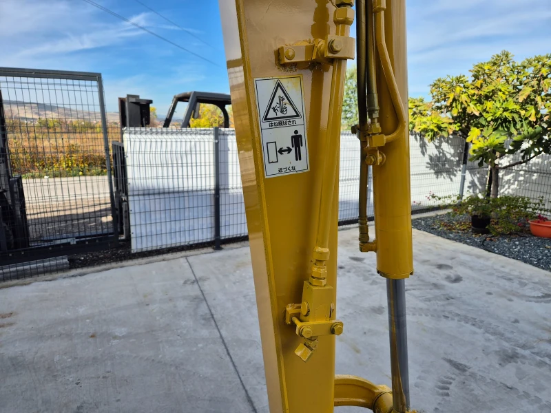 Багер Komatsu PC30MR / ИЗВОДИ ЗА ЧУК / 3 тонен / ПЕРФЕКТЕН !, снимка 7 - Индустриална техника - 52243889