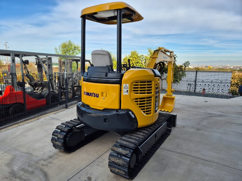 Багер Komatsu PC30MR / ИЗВОДИ ЗА ЧУК / 3 тонен / ПЕРФЕКТЕН !, снимка 4 - Индустриална техника - 52243889